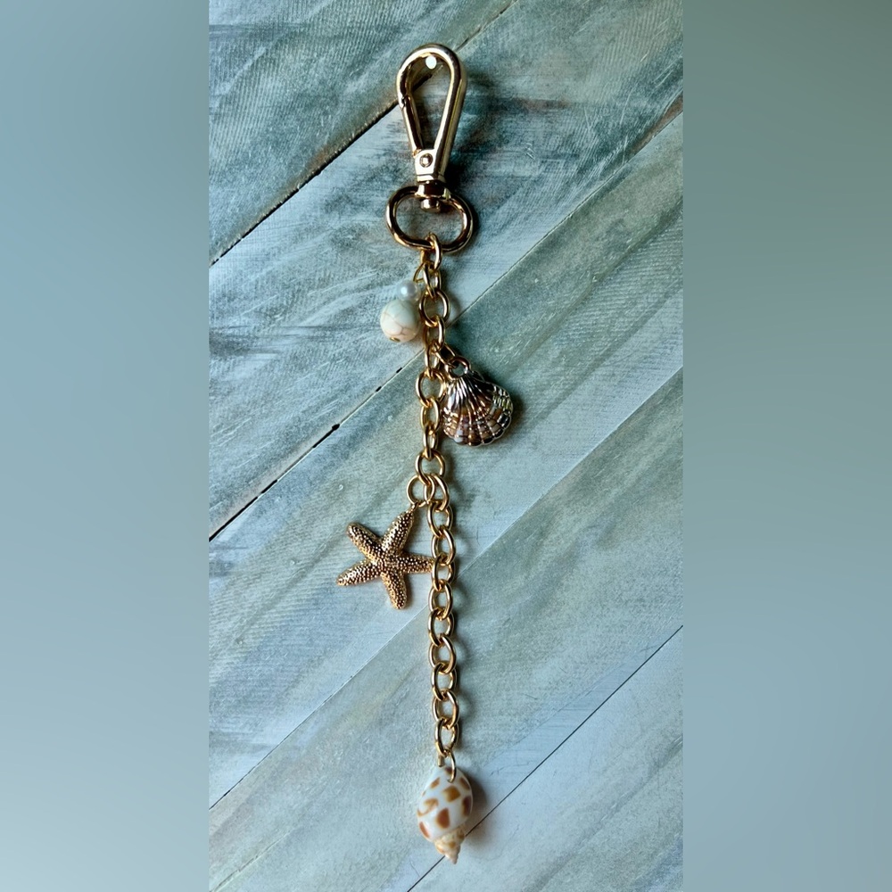 Gold Seashell bag charm
